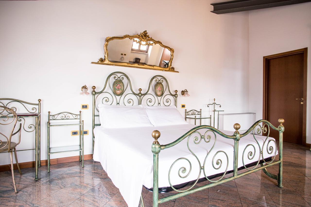 Hotel E Locanda La Bastia Valeggio sul Mincio Buitenkant foto